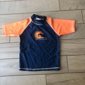 Pacific connections boys swim shirt size medium